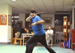 2.WEAPON-6.JPG